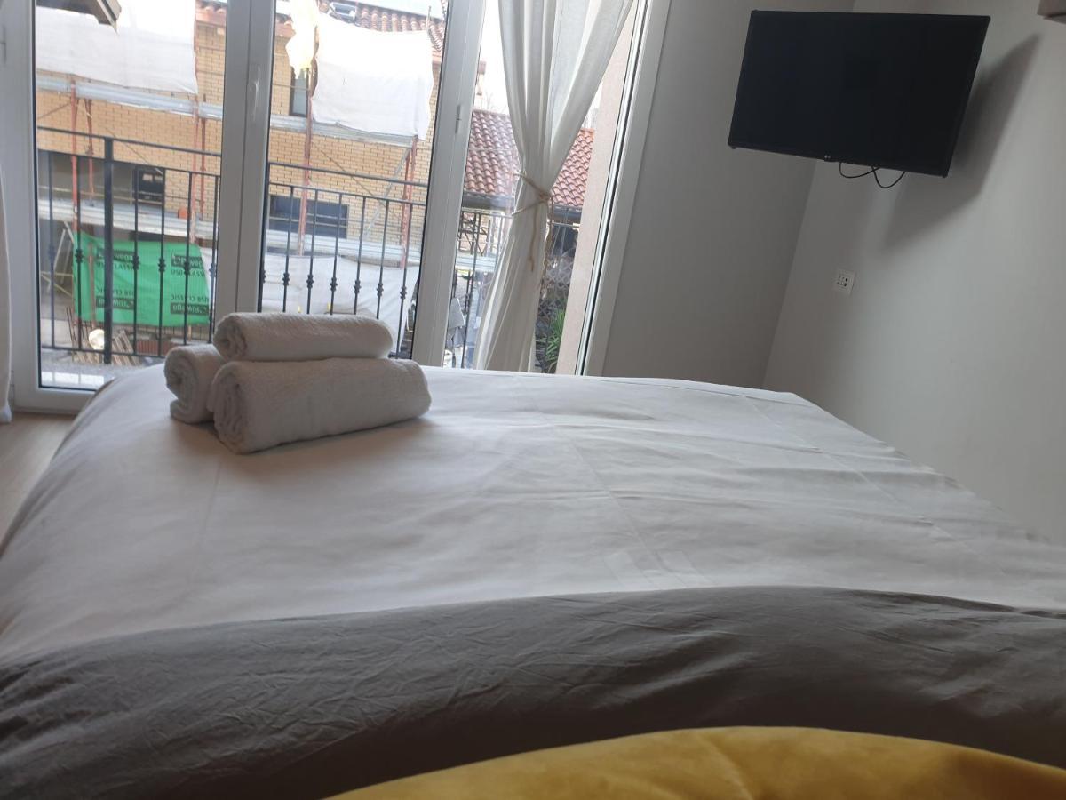 Michelangelo Apartments คอร์มาโน ภายนอก รูปภาพ