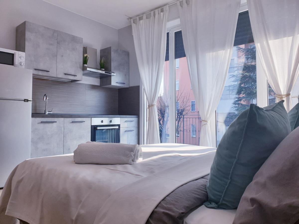 Michelangelo Apartments คอร์มาโน ภายนอก รูปภาพ