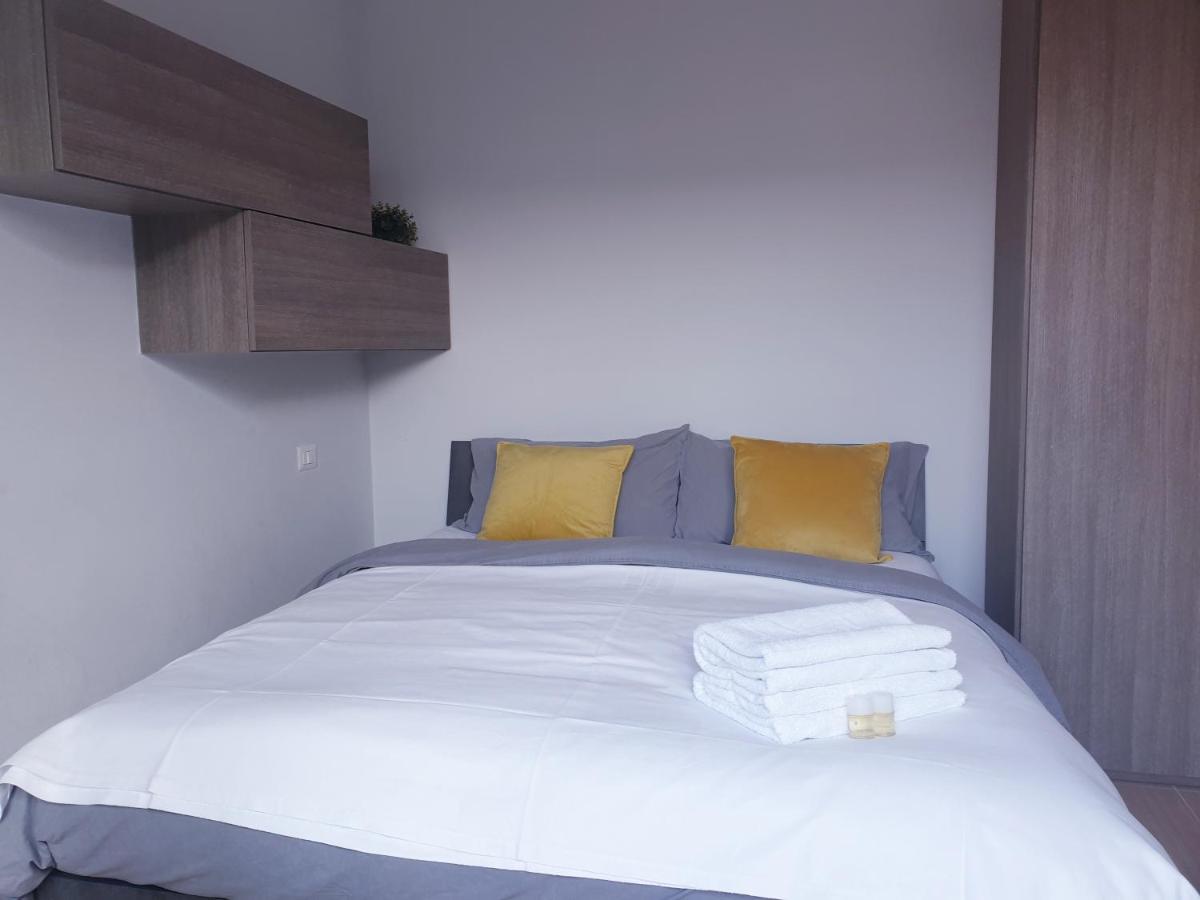 Michelangelo Apartments คอร์มาโน ภายนอก รูปภาพ